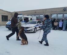 «День открытых дверей» для студентов в МО МВД России «Каменский»