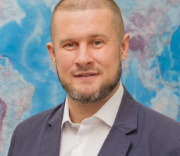 На довыборах в АКЗС побеждает Дмитрий Беляев