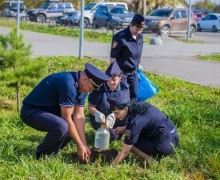 🌿🇷🇺Сотрудники МО МВД «Каменский», школьники и общественники приняли участие в акции «Зелёная Россия»