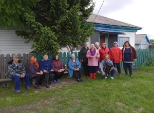В рамках празднования Международного дня соседа в Каменском районе прошла акция Спой соседу