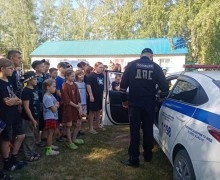 Сотрудники Каменской Госавтоинспекции посетили детский оздоровительный лагерь