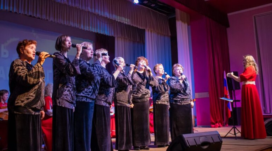В Камне-на-Оби в РДК состоялся концерт посвященный Дню народного единства