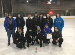 Каменская команда Юность заняла 3 место по хоккею среди юниоров и юношей в городе Заринск