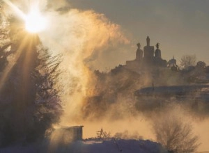 Сегодня, 24 марта, жители города радуются приятной погоде