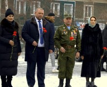 Молодогвардейцы почтили память погибших в годы Великой Отечественной войны и в период специальной военной операции