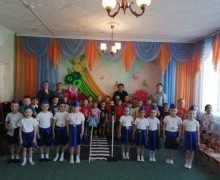 Юные инспекторы движения из детского сада № 17 г. Камень-на-Оби  приняли участие в викторине