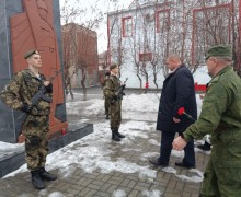 Молодогвардейцы почтили память погибших в годы Великой Отечественной войны и в период специальной военной операции