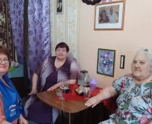 В рамках празднования Международного дня соседа в Каменском районе прошла акция Спой соседу