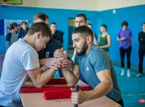 Армрестлинг по Каменски