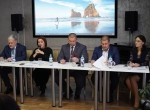 В Каменском и Крутихинском районах прошло расширенное совещание на тему модернизации объектов культуры и организации их деятельности