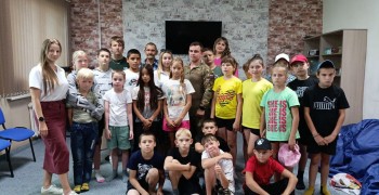 Сила духа: урок мужества Александра Костромина для ребят Каменского района