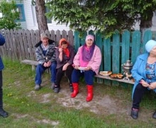 В рамках празднования Международного дня соседа в Каменском районе прошла акция Спой соседу