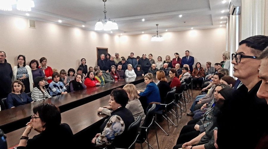Публичные слушания по выбору главы Каменского района: Администрация против народа?