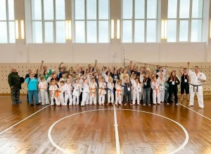 Корреспондентам «Камень ЛАЙФ» удалось посетить открытую тренировку по каратэ киокушинкай