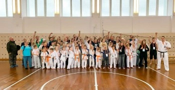 Корреспондентам «Камень ЛАЙФ» удалось посетить открытую тренировку по каратэ киокушинкай