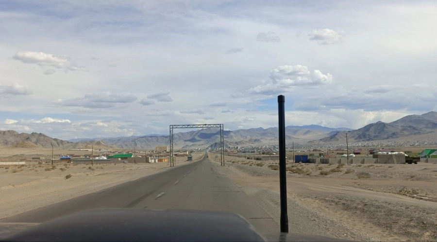 Планета Монголия. Часть 1 — Въезд