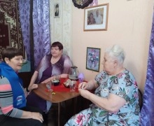 В рамках празднования Международного дня соседа в Каменском районе прошла акция Спой соседу