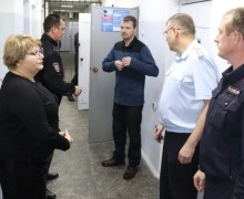 Общественный совет при МО МВД России «Каменский» ознакомился с деятельностью нескольких подразделений полиции.