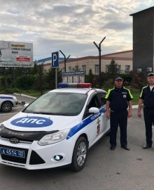 Сотрудники Каменской Госавтоинспекции предотвратили распространение пожара.