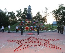 В Камне-на-Оби полицейские и общественники приняли участие в акции «Огненные картины войны»